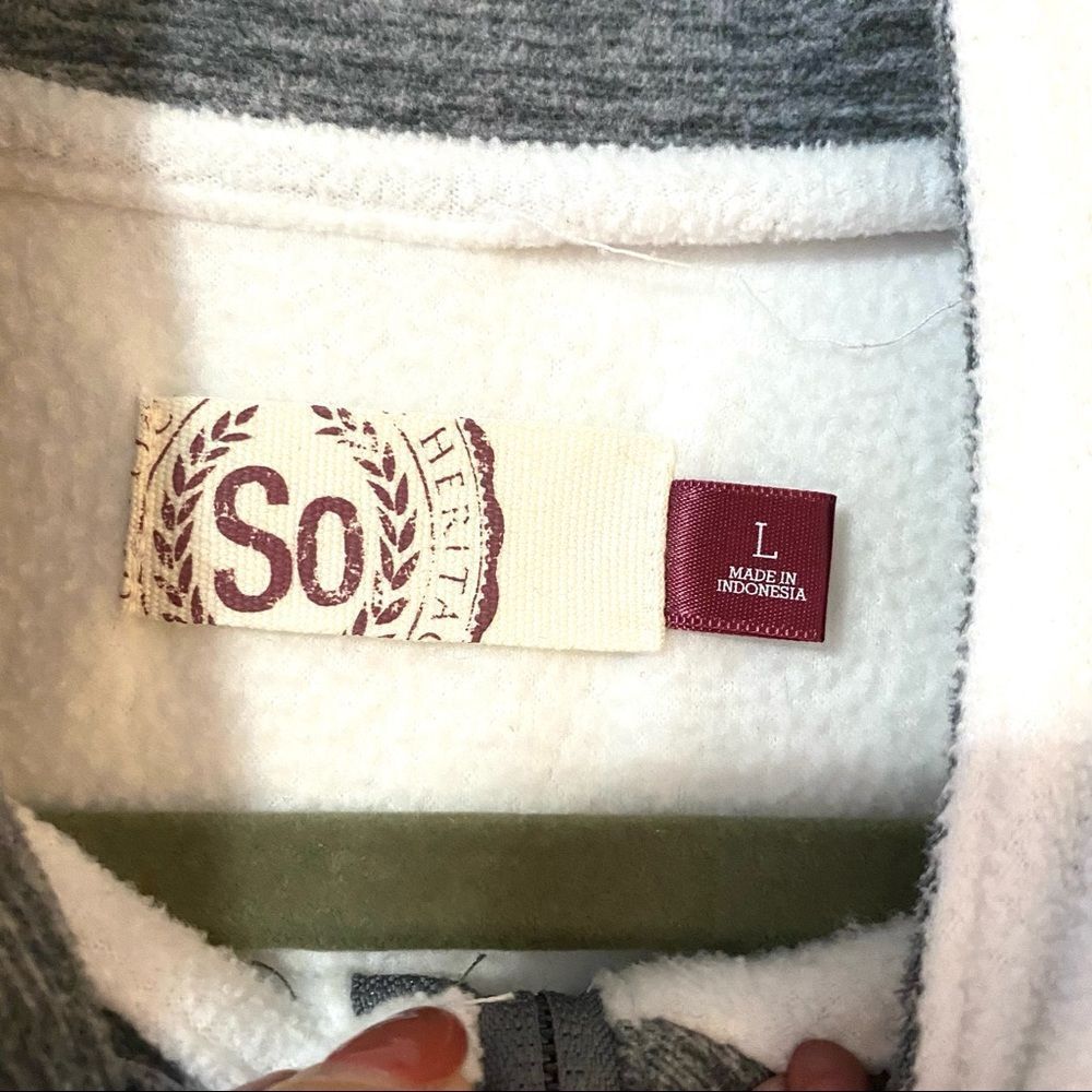 AMERICAN HERITAGE SO Juniors long sleeve pullover fleece. - Picture 4 of 6